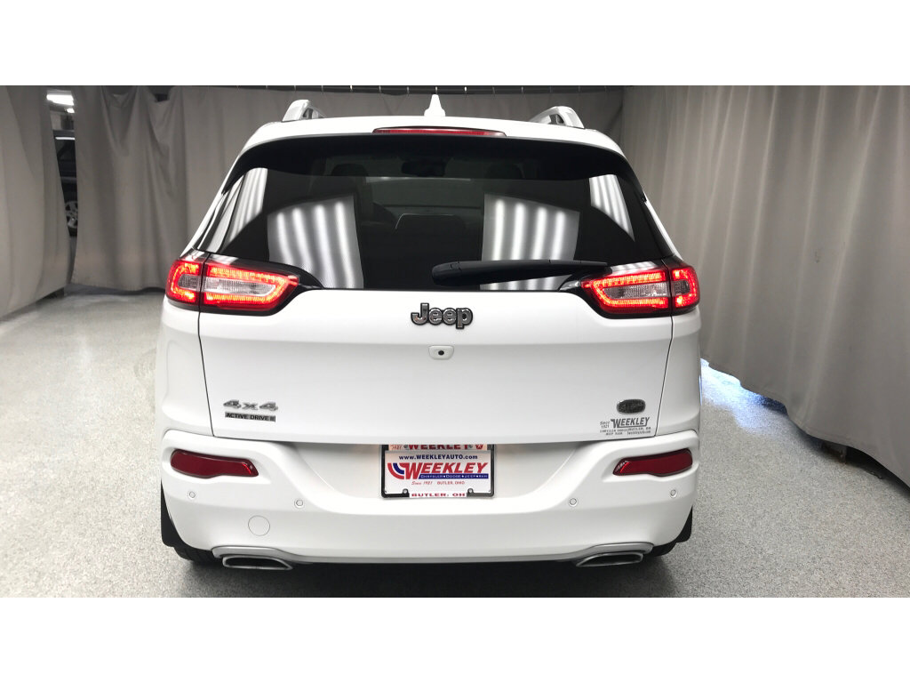 Used 2018 Jeep Cherokee Overland w/ Technology Group AWD/4WD image 3