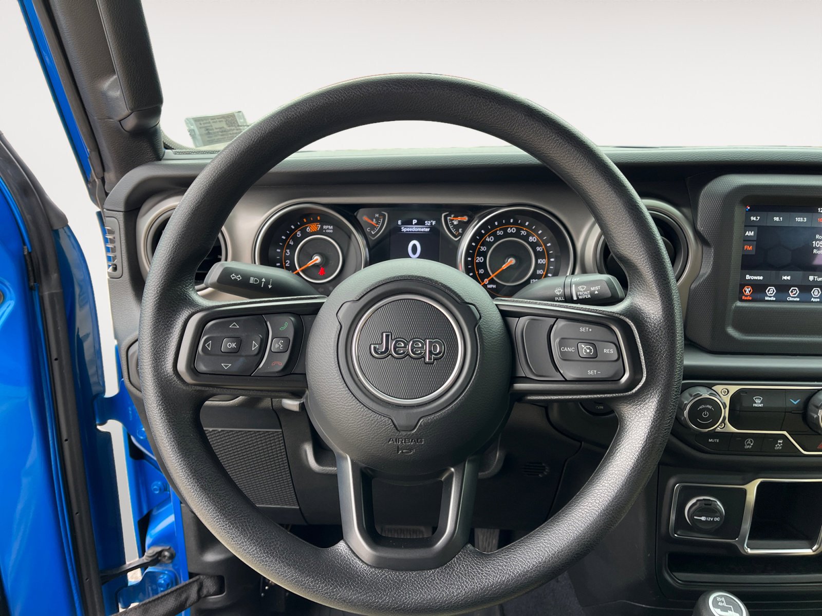 Used 2022 Jeep Wrangler Sport AWD/4WD image 17