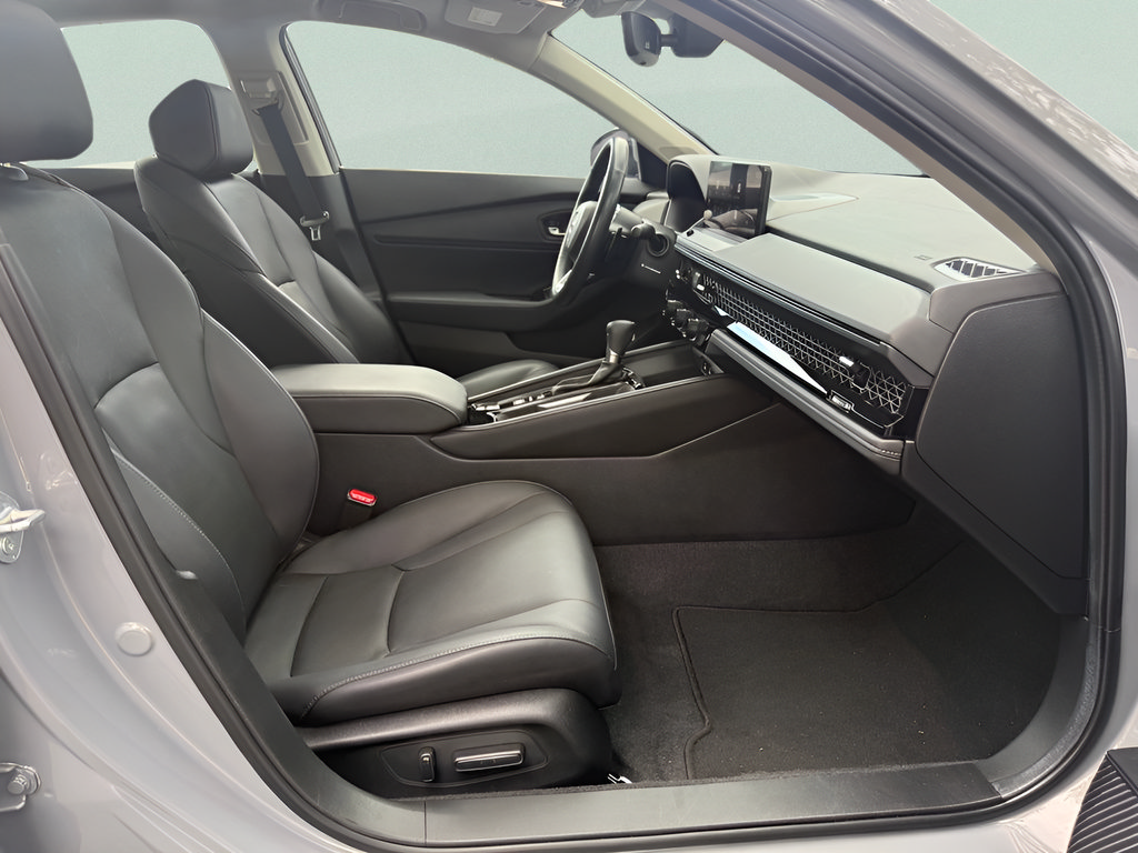 Used 2024 Honda Accord Touring image 14