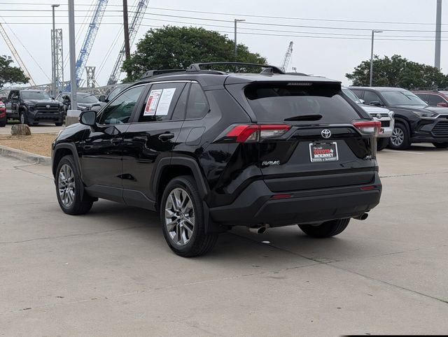 Used 2024 Toyota RAV4 XLE Premium FWD image 9