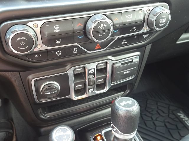 Used 2021 Jeep Wrangler Unlimited Sport AWD/4WD image 33