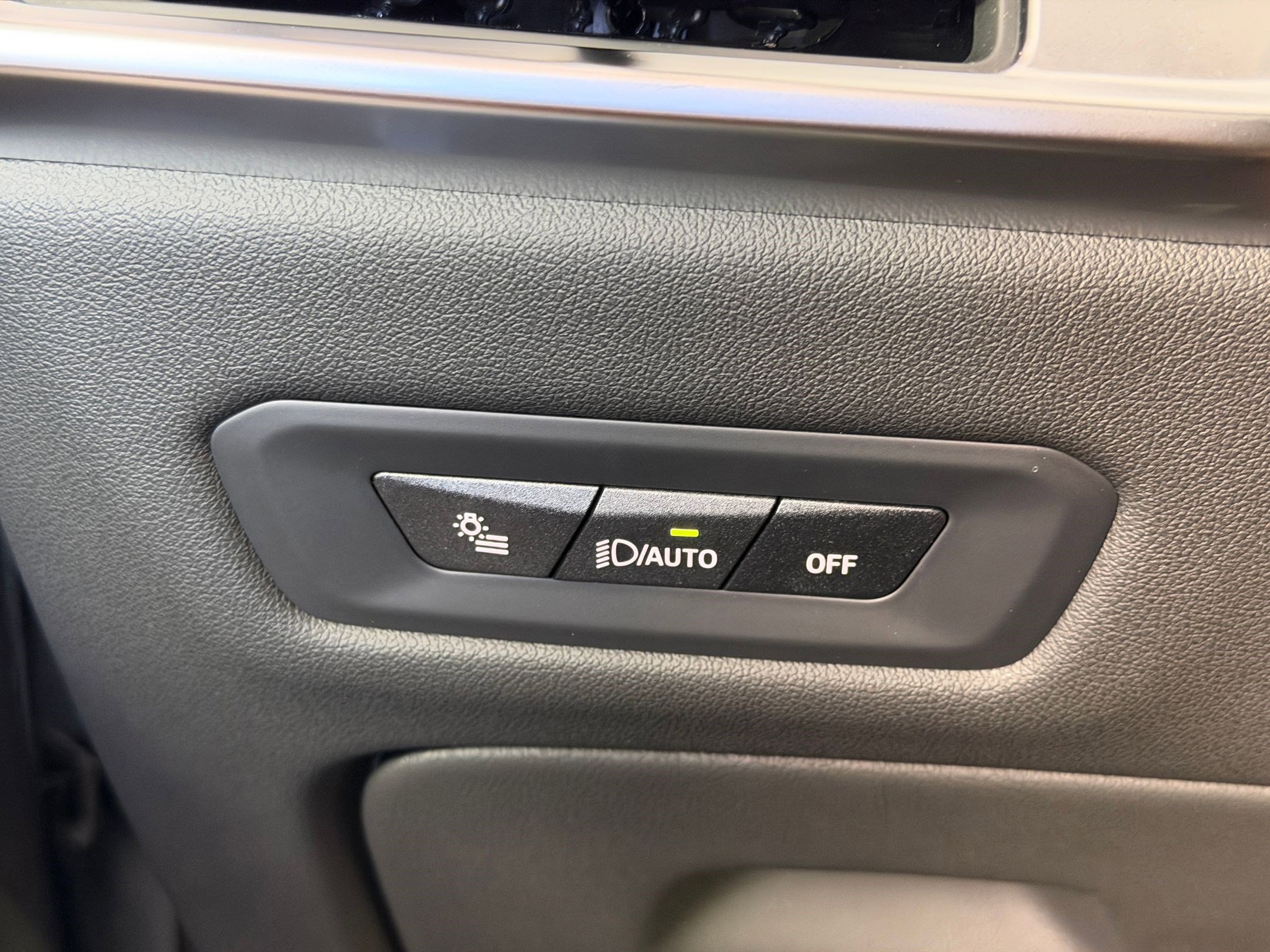 New 2026 BMW X5 sDrive40i w/ M Sport Package image 28