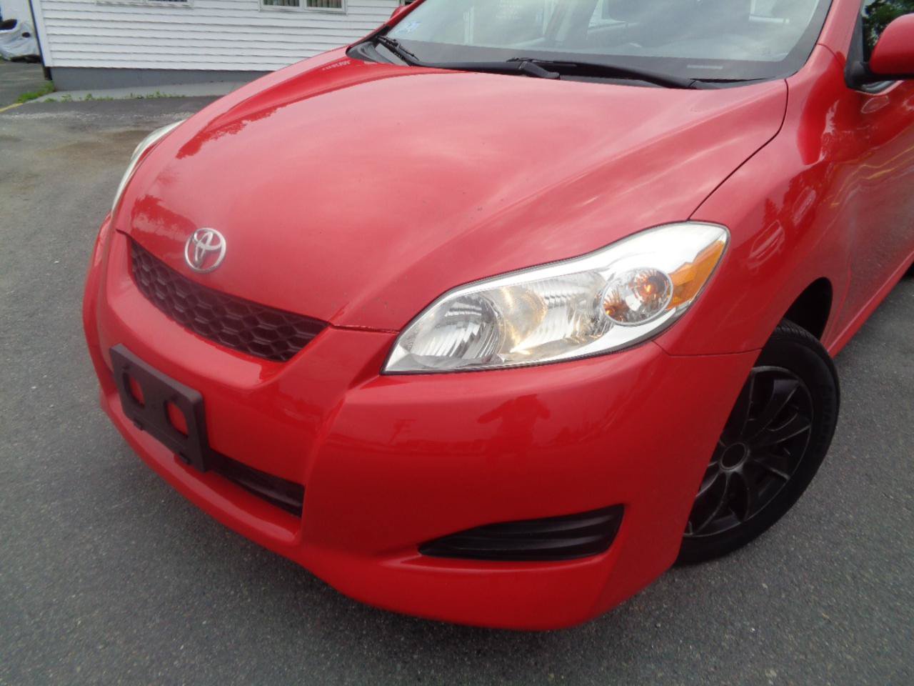 Used 2009 Toyota Matrix FWD image 18