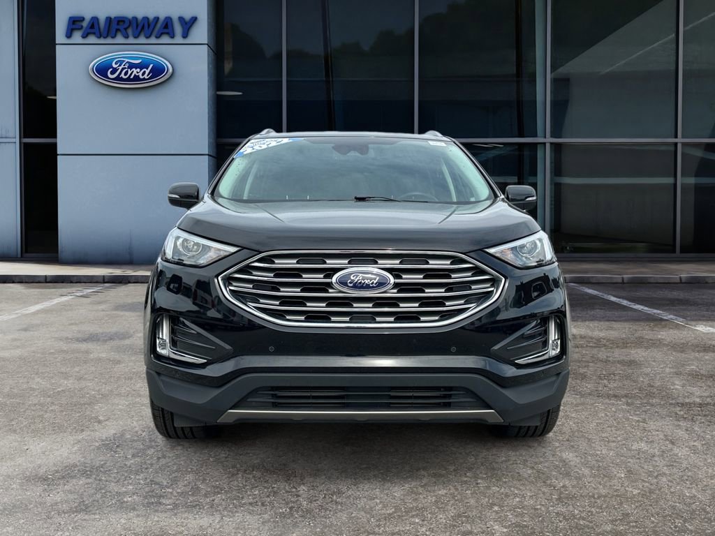 Certified 2022 Ford Edge Titanium image 3