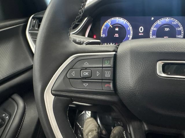 Used 2024 Jeep Grand Cherokee L Altitude AWD/4WD image 38