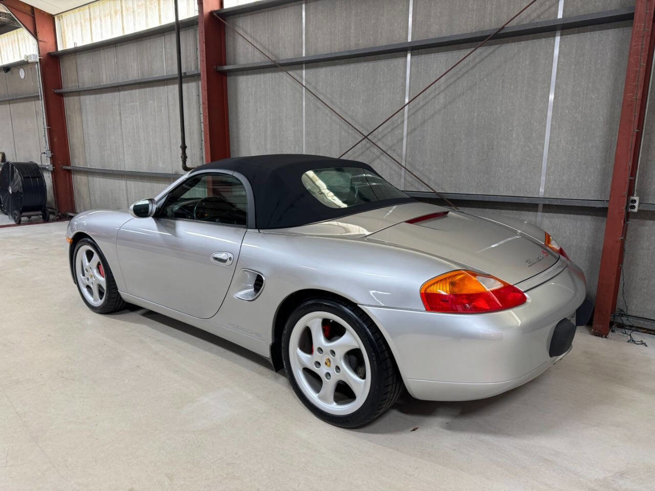 Used 2001 Porsche Boxster S image 29