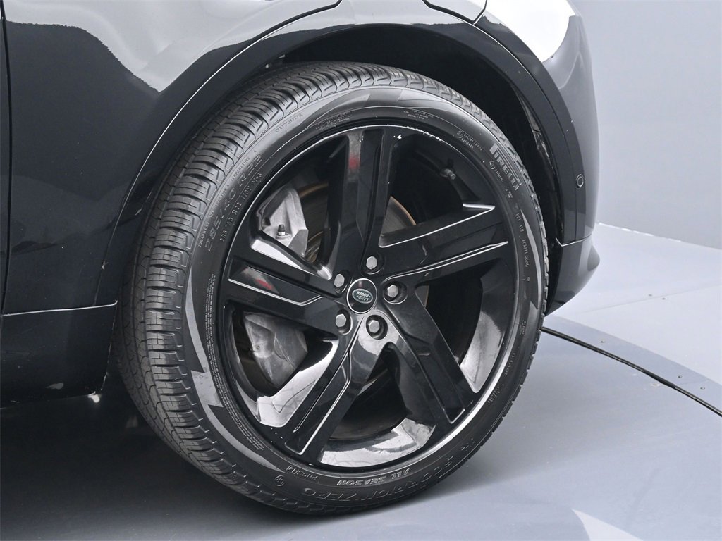 Used 2023 Land Rover Discovery S R-Dynamic image 6