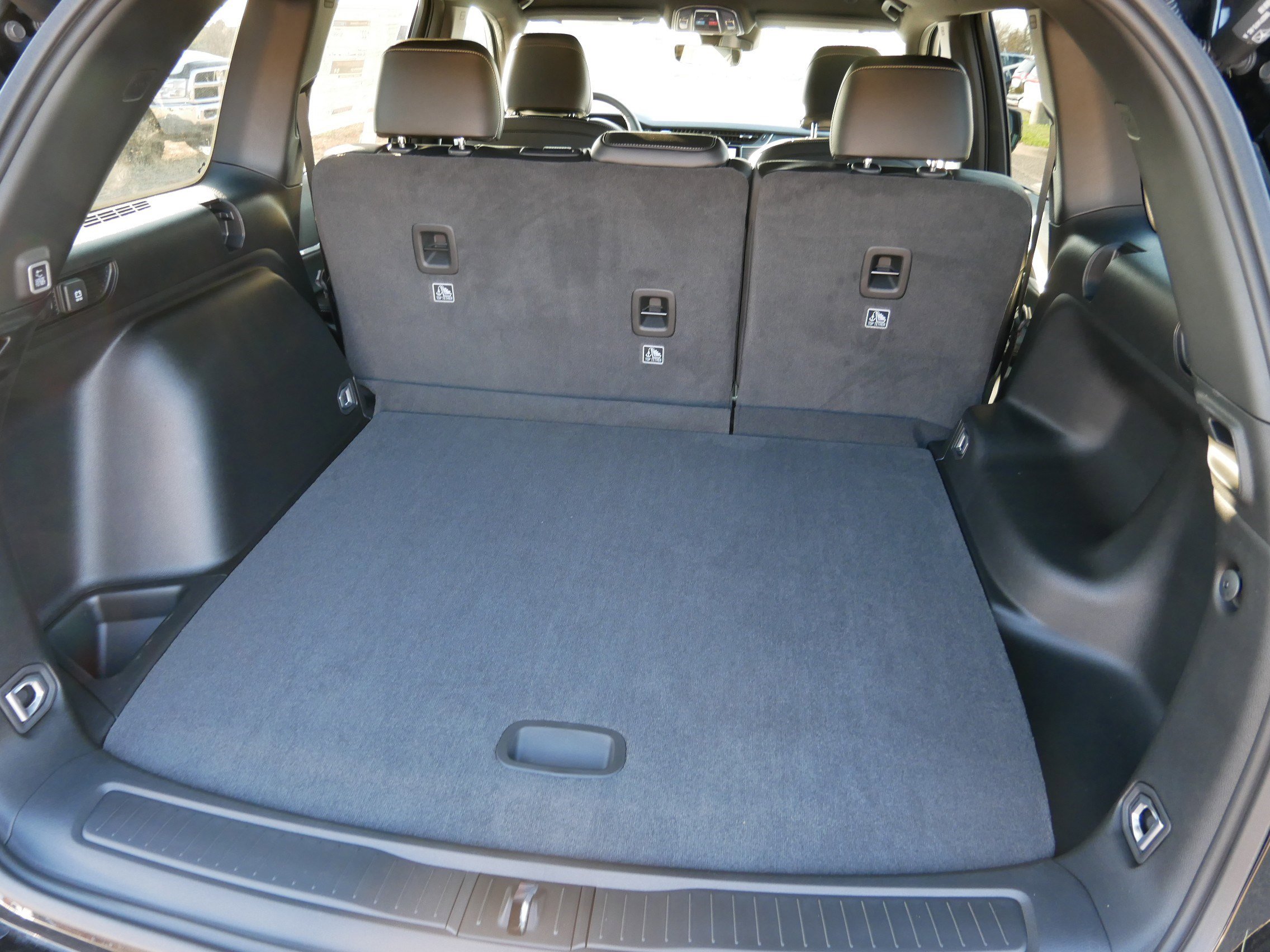 New 2025 Jeep Grand Cherokee Limited w/ Black Appearance Package image 6