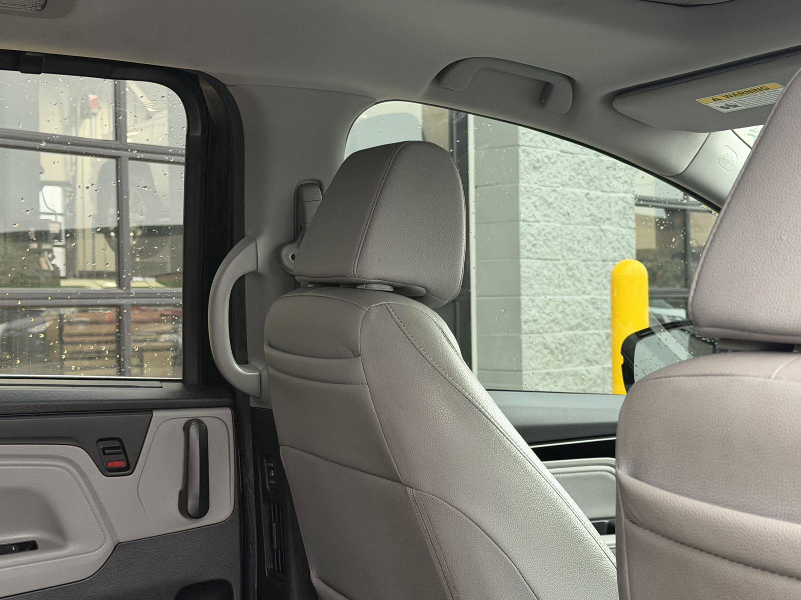 Used 2019 Honda Odyssey Elite image 53