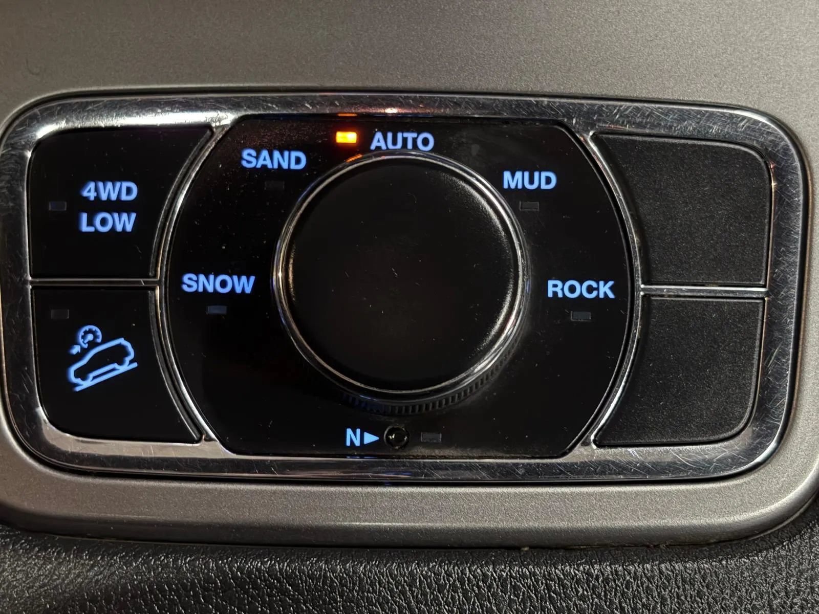 Used 2020 Jeep Grand Cherokee Limited w/ Trailer Tow Group IV AWD/4WD image 31