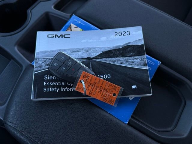 Used 2023 GMC Sierra 1500 SLE image 4