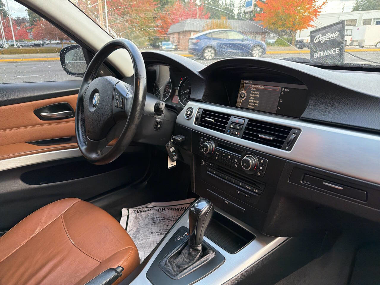 Used 2011 BMW 328i xDrive Wagon image 18