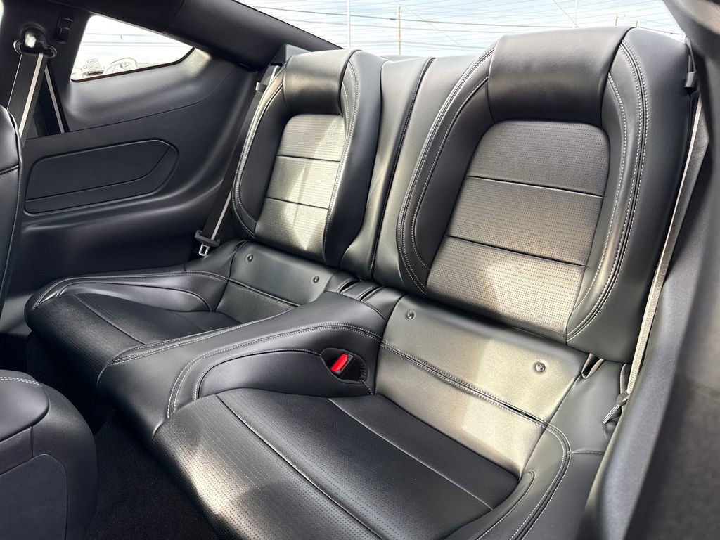 Used 2025 Ford Mustang GT Premium image 16