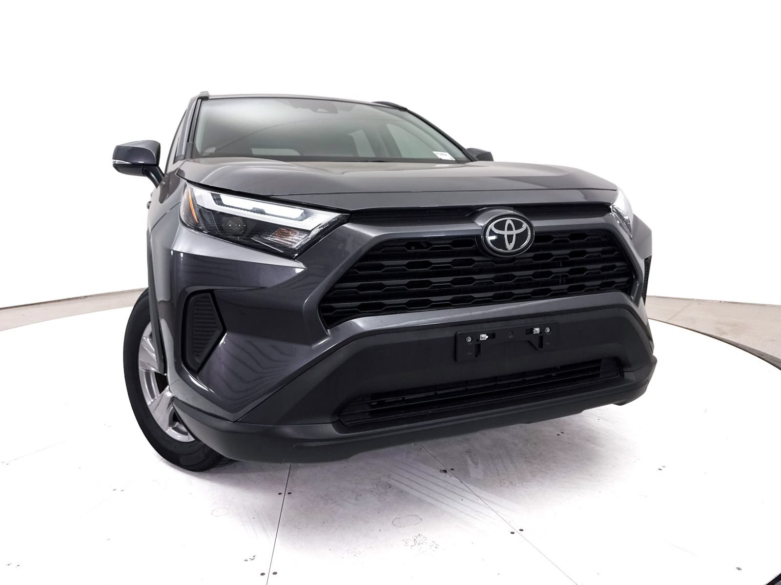 Used 2024 Toyota RAV4 XLE w/ Weather Package AWD/4WD image 5