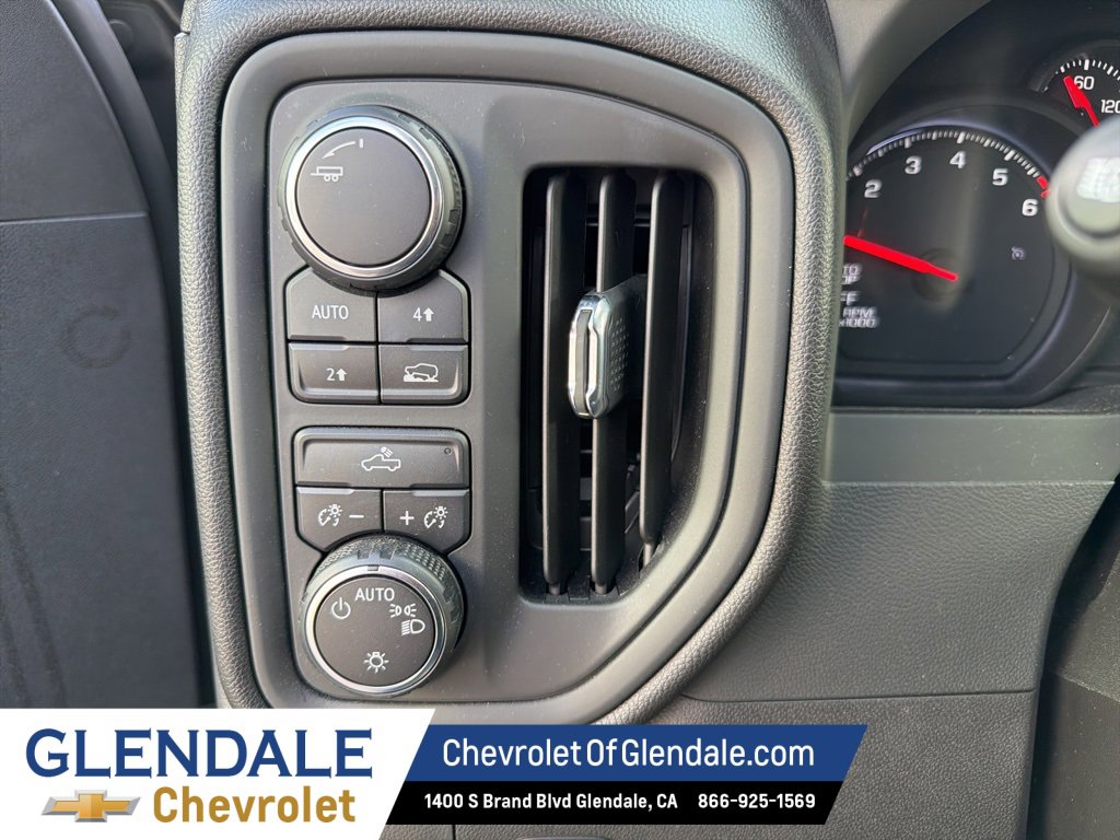 Used 2024 Chevrolet Silverado 1500 Custom image 13