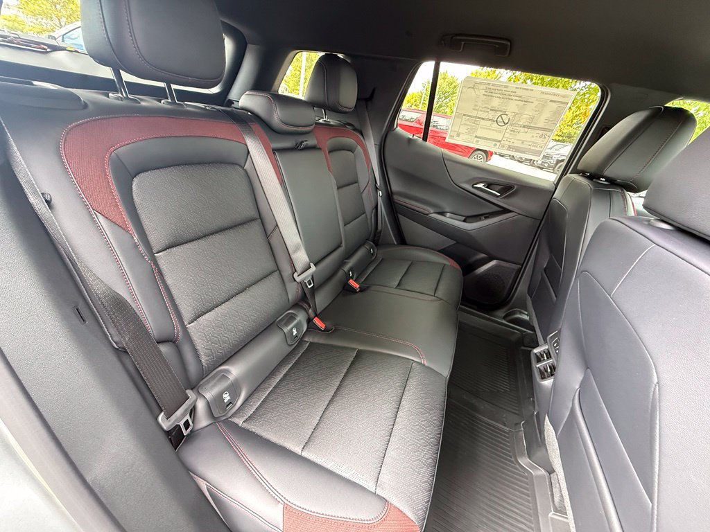 New 2027 Chevrolet Equinox RS w/ Convenience Package III AWD/4WD image 25