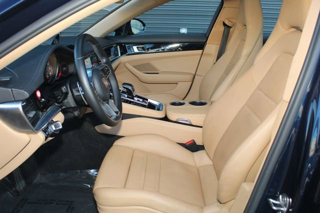 Used 2019 Porsche Panamera 4 image 5