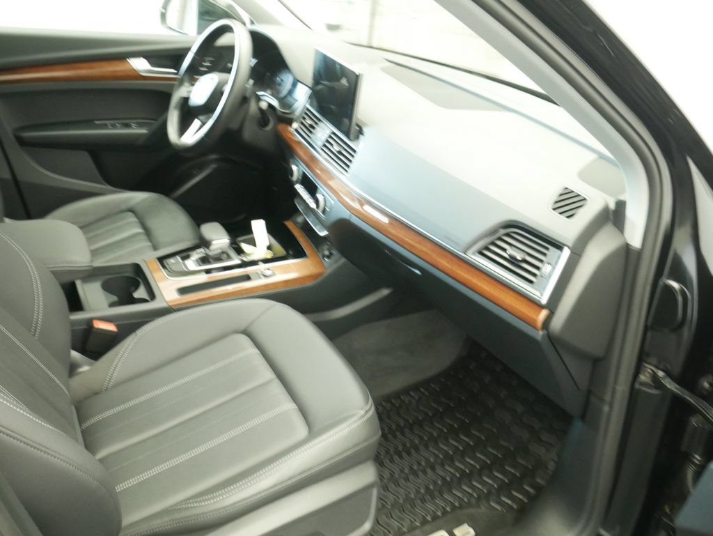 Certified 2023 Audi Q5 2.0T Premium w/ Convenience Package AWD/4WD image 26