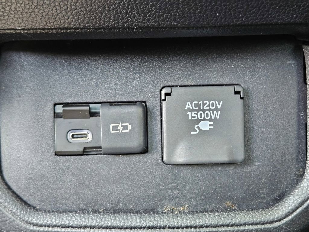 Used 2023 Toyota Highlander Platinum AWD/4WD image 15