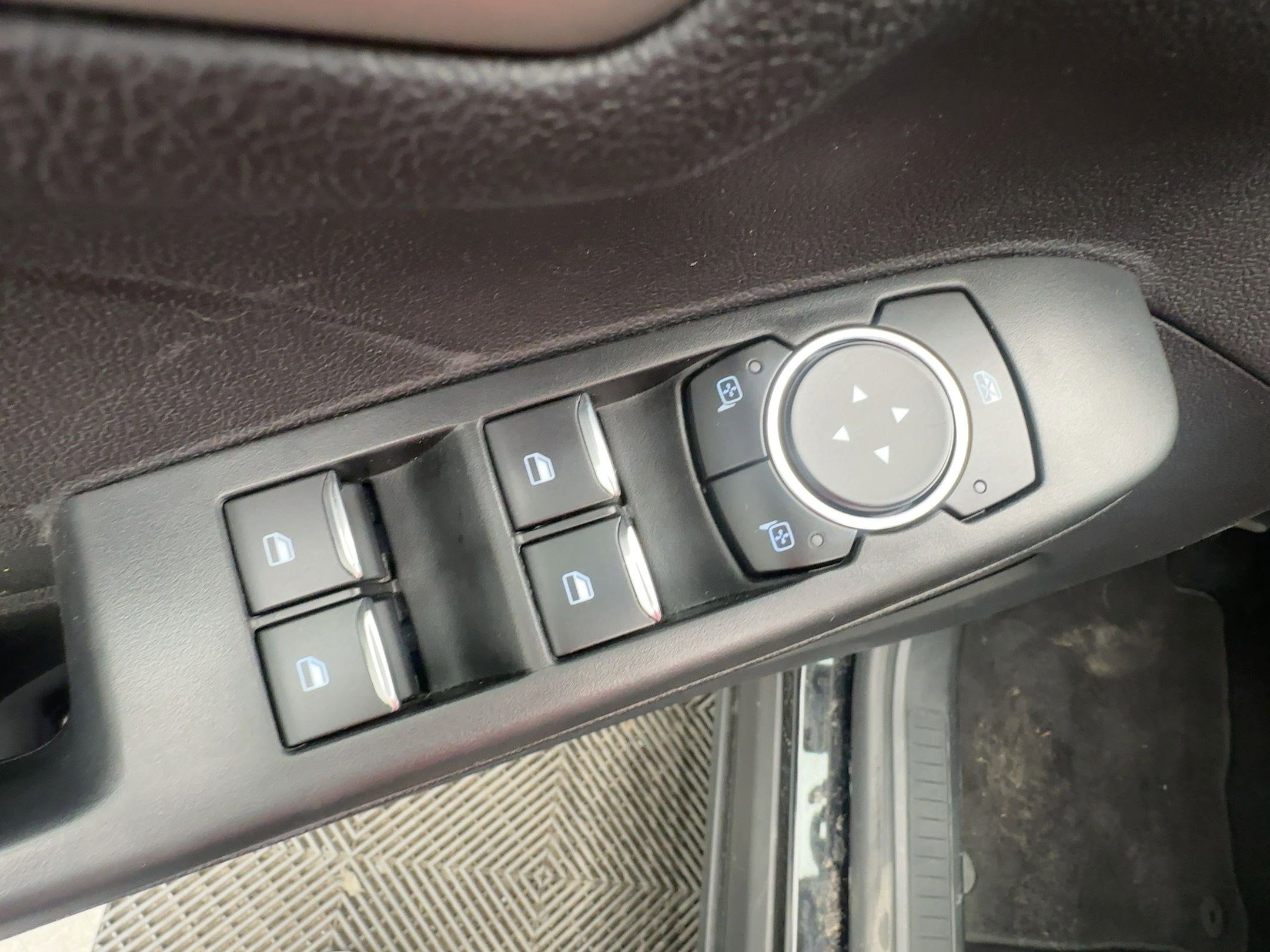 Used 2022 Ford Escape SE w/ Convenience Package image 13