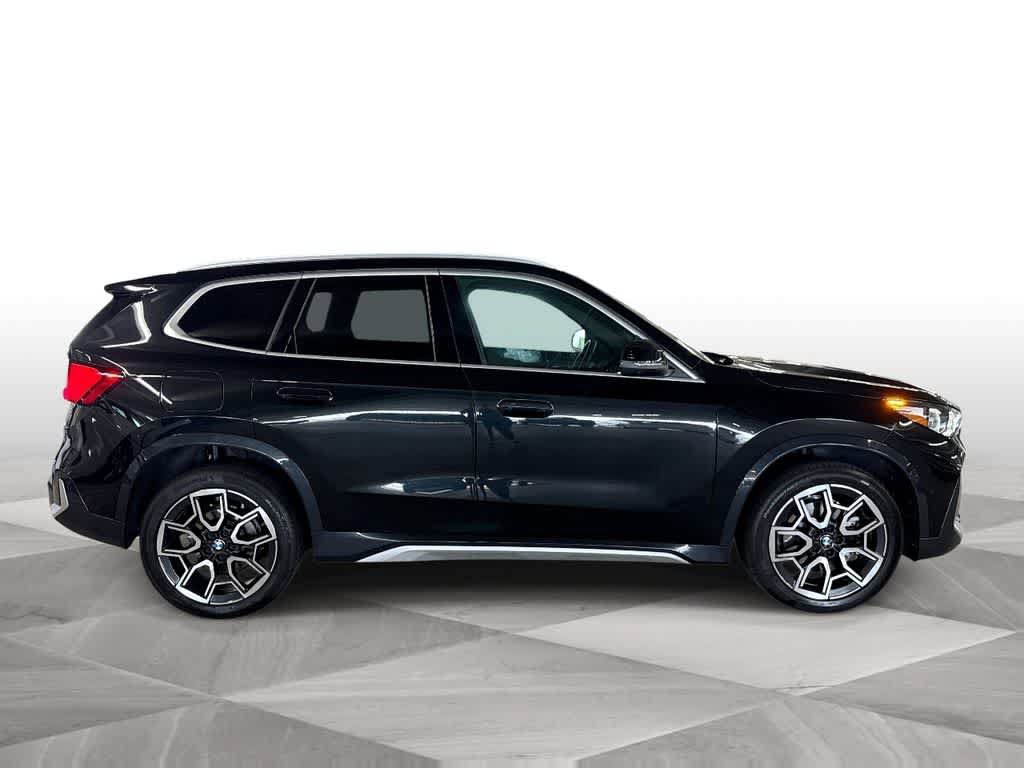 Used 2025 BMW X1 xDrive28i AWD/4WD image 9