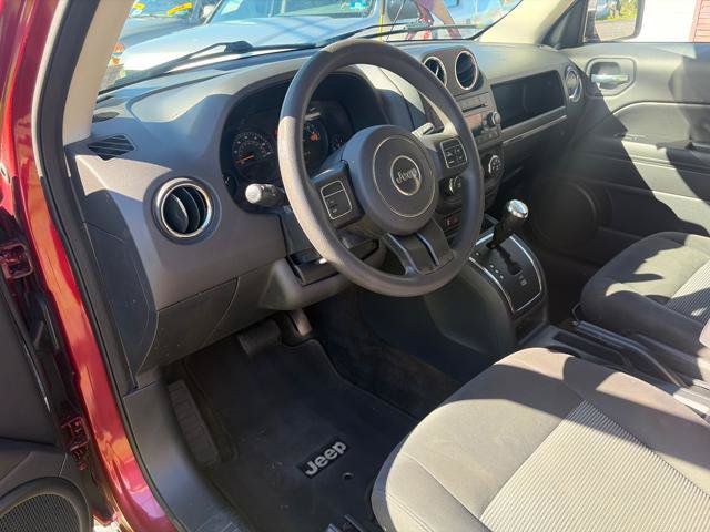 Used 2016 Jeep Patriot Sport w/ Power Value Group AWD/4WD image 7