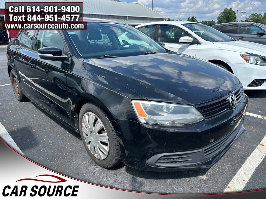 Used 2011 Volkswagen Jetta SE FWD image 1
