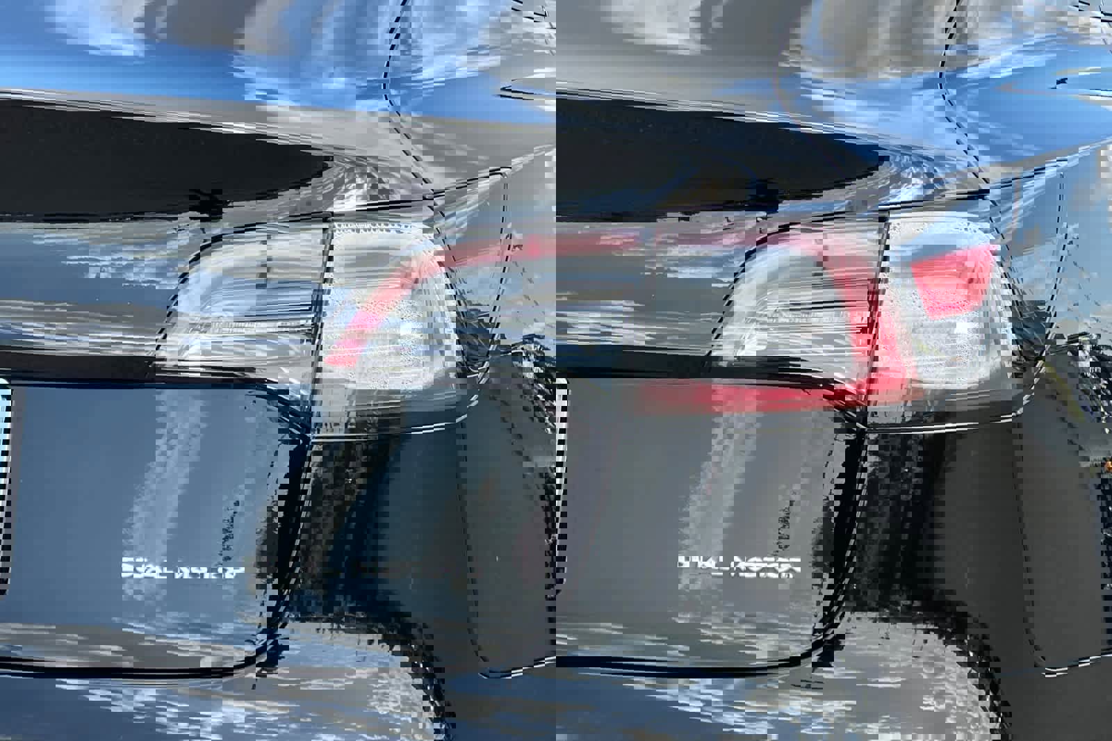 Used 2022 Tesla Model 3 Long Range AWD/4WD image 29