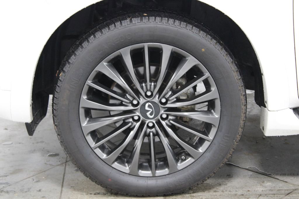 Used 2023 INFINITI QX80 Premium Select w/ Cargo Package image 18