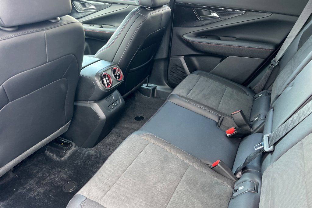 New 2025 Chevrolet Blazer EV RS RWD image 9