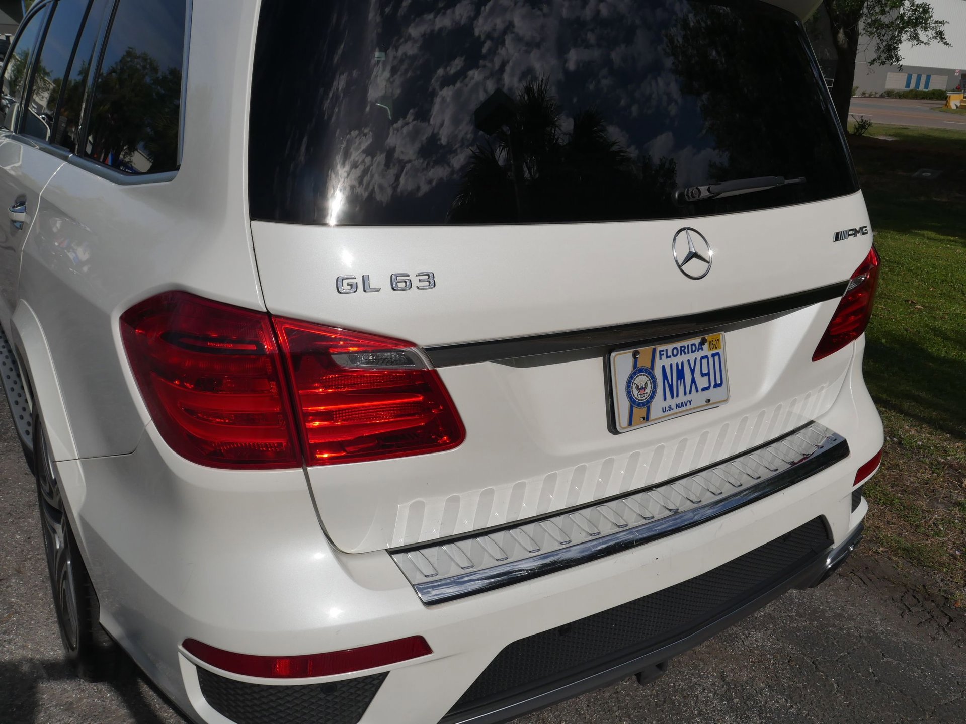 Used 2014 Mercedes-Benz GL 63 AMG 4MATIC image 32
