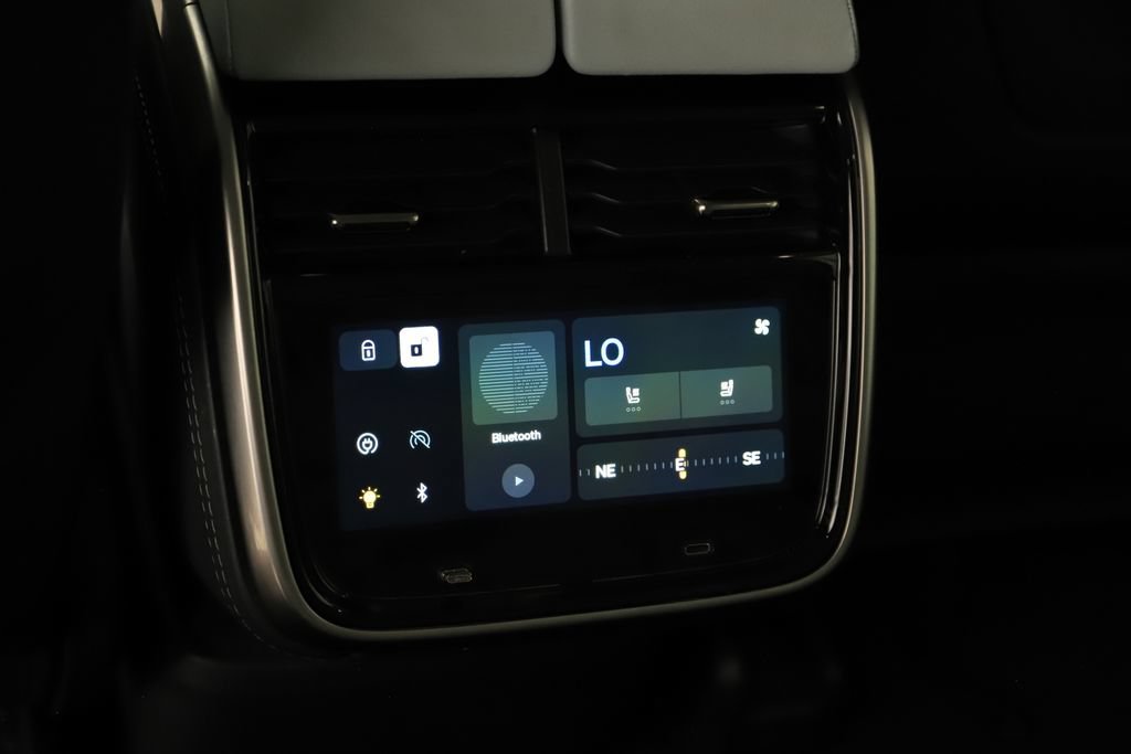 Used 2024 Rivian R1S Adventure AWD/4WD image 21