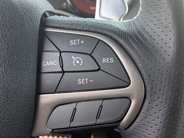 Used 2016 Dodge Challenger SRT Hellcat image 23