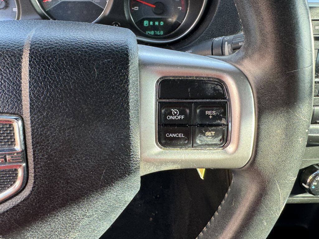 Used 2013 Dodge Avenger SXT w/ Rallye Appearance Group FWD image 17