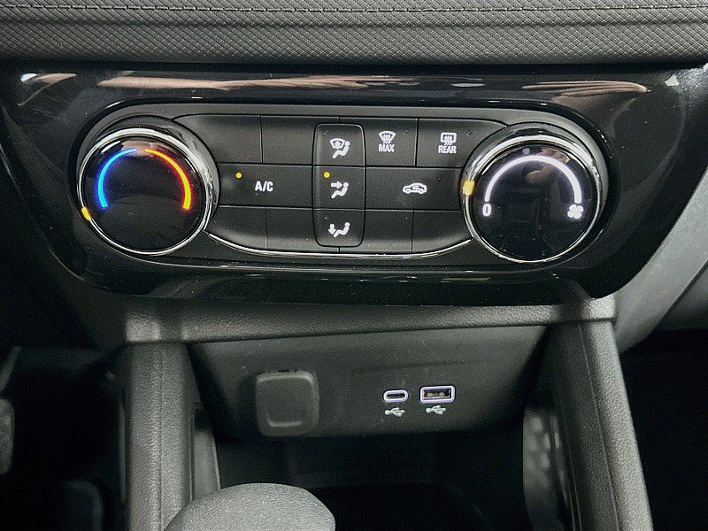 Used 2024 Chevrolet TrailBlazer LT AWD/4WD image 16