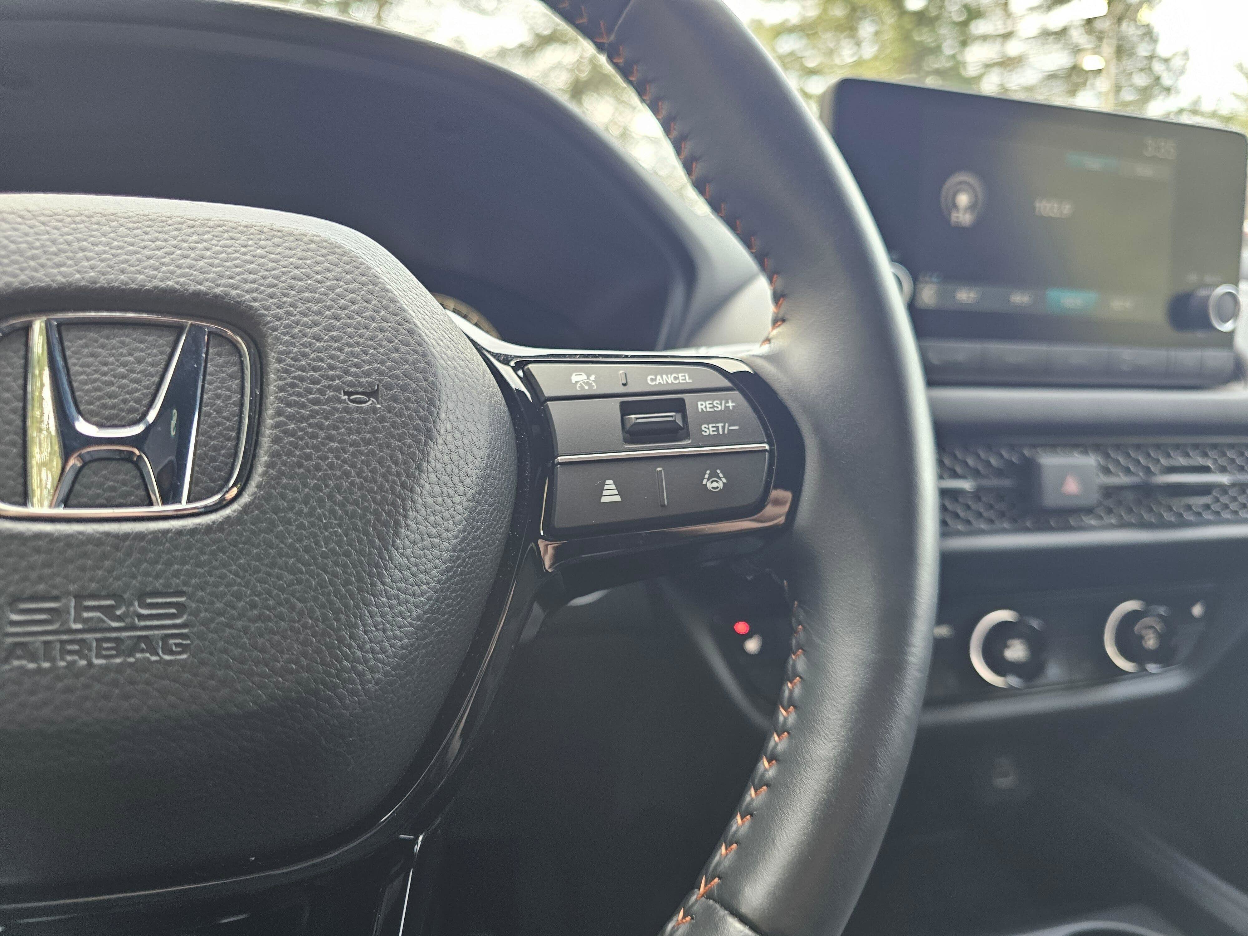 Certified 2025 Honda HR-V Sport image 32