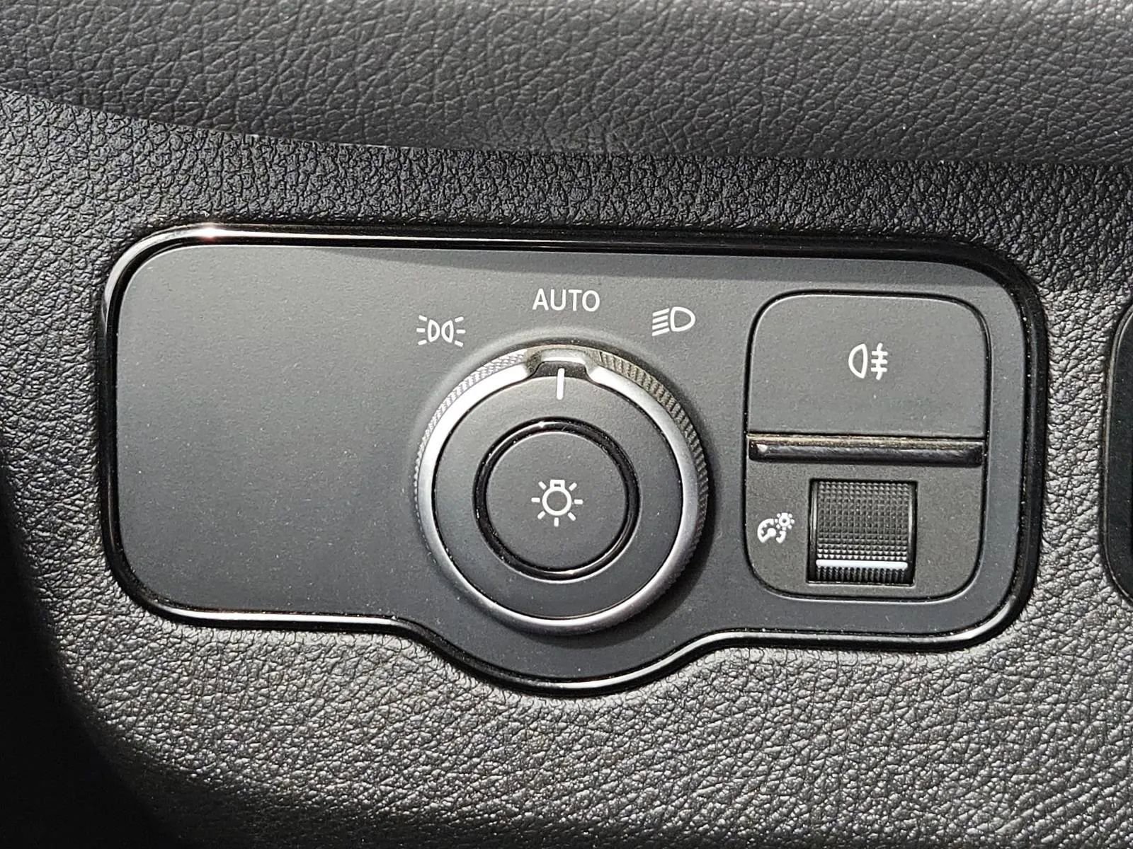 Used 2021 Mercedes-Benz Sprinter 1500 image 20