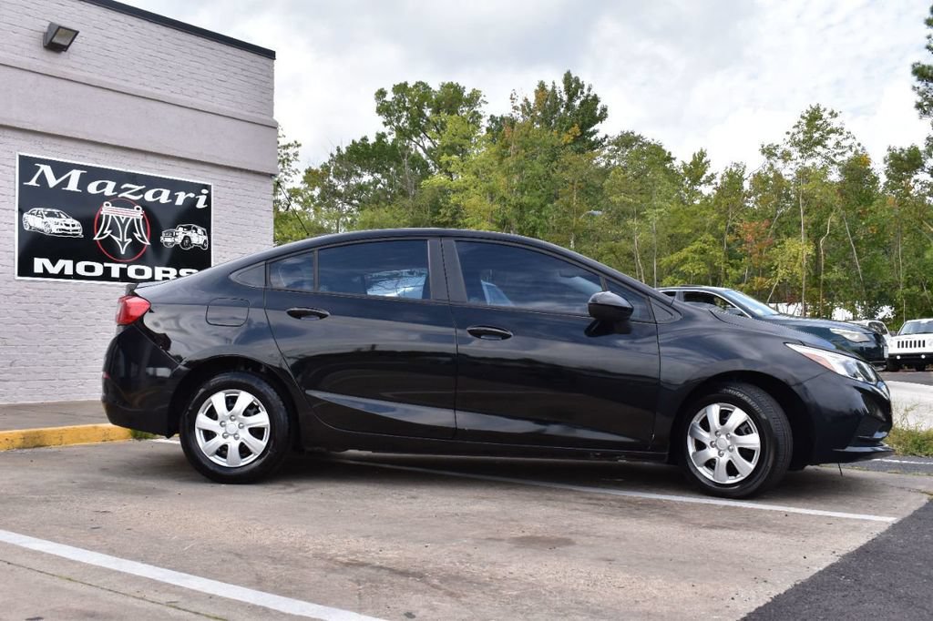 Used 2017 Chevrolet Cruze LS FWD image 4