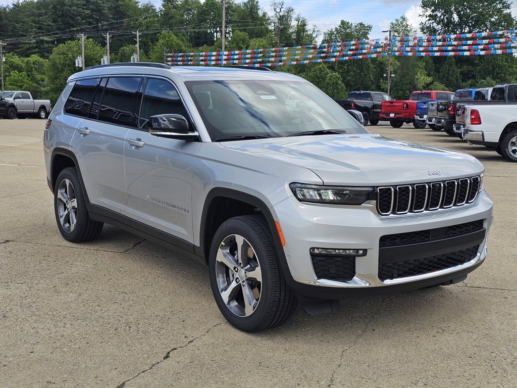 New 2025 Jeep Grand Cherokee L Limited w/ Luxury Tech Group II image 7