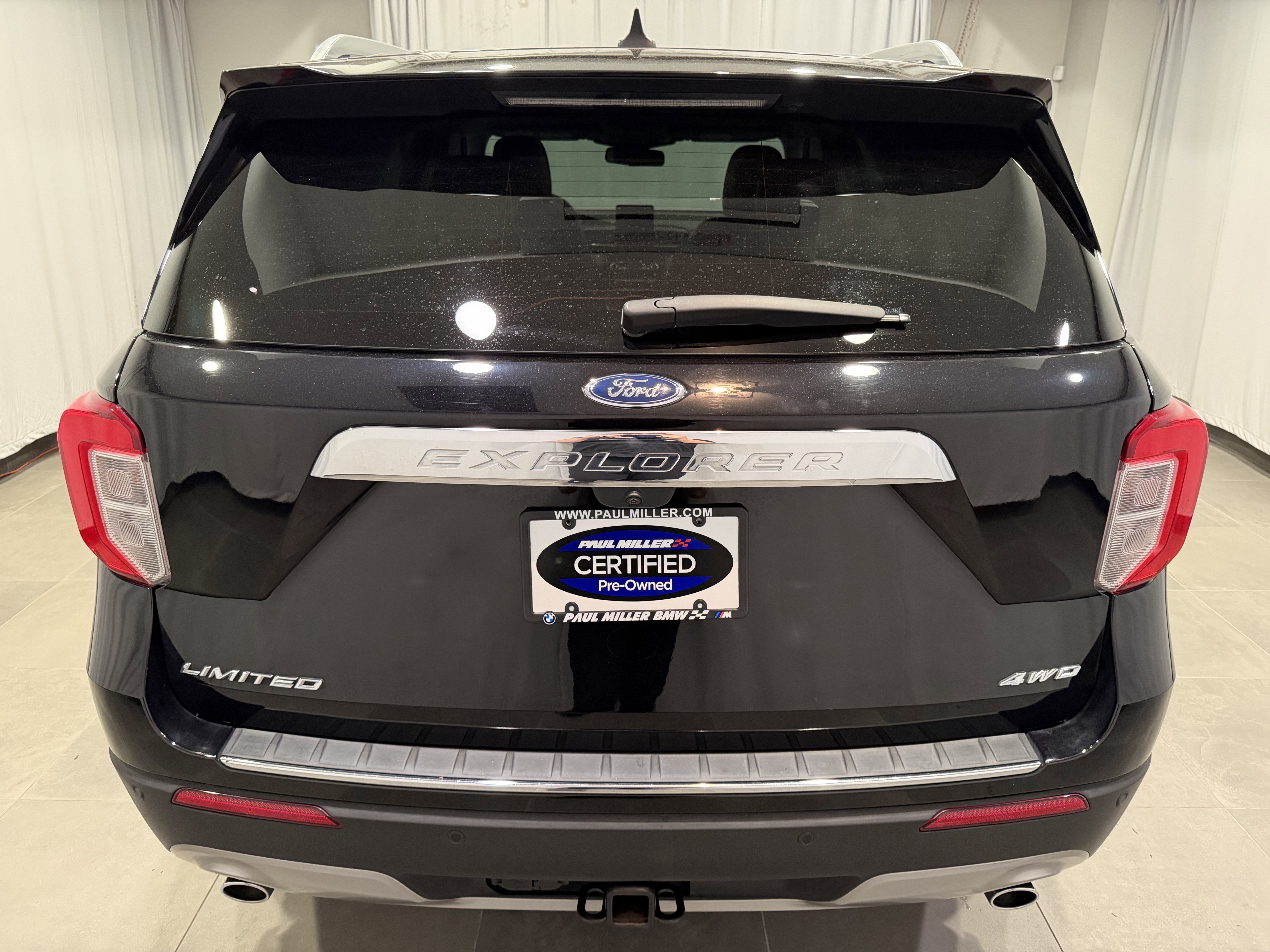 Used 2023 Ford Explorer Limited w/ Limited Technology Package AWD/4WD image 5