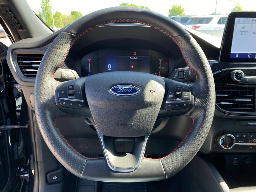 Used 2025 Ford Escape ST-Line FWD image 13