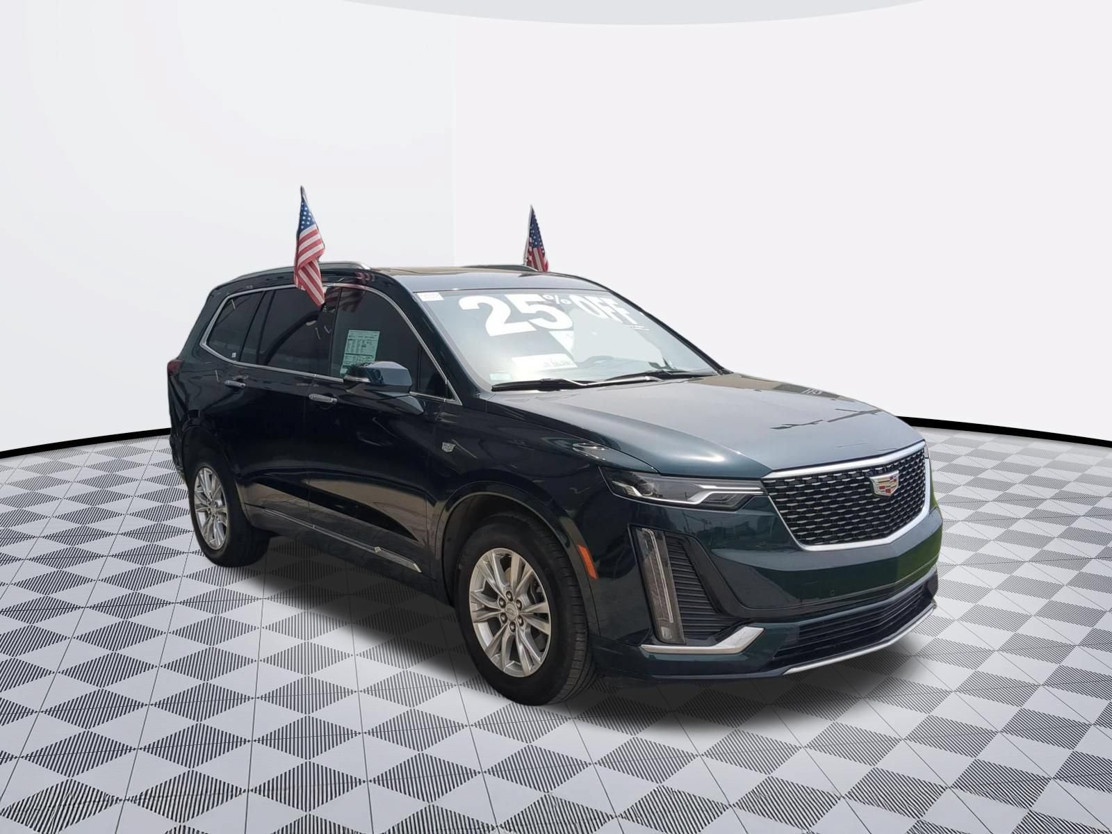 Used 2025 Cadillac XT6 Luxury w/ LPO, Floor Liner Package AWD/4WD image 2