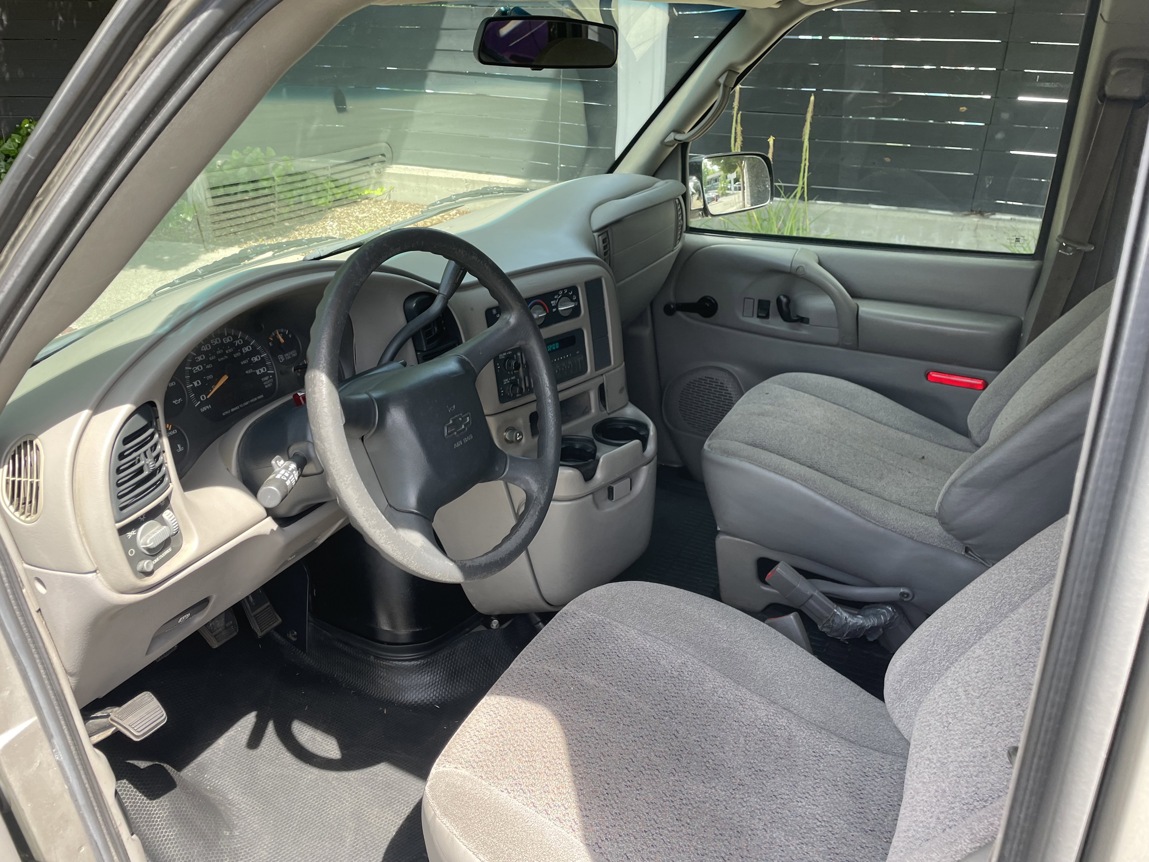 Used 2003 Chevrolet Astro RWD image 13
