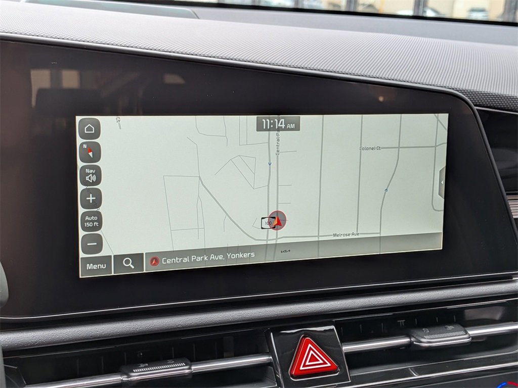 Used 2024 Kia Niro SX Touring image 18