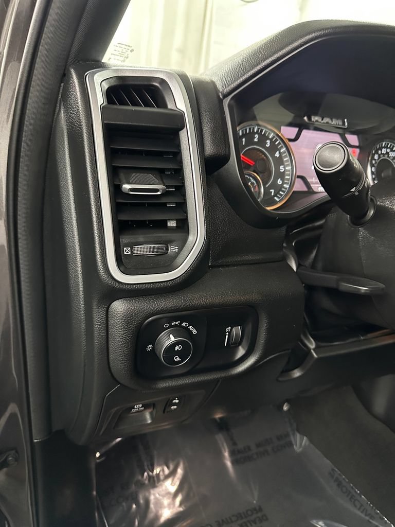 Used 2023 RAM 1500 Big Horn AWD/4WD image 14