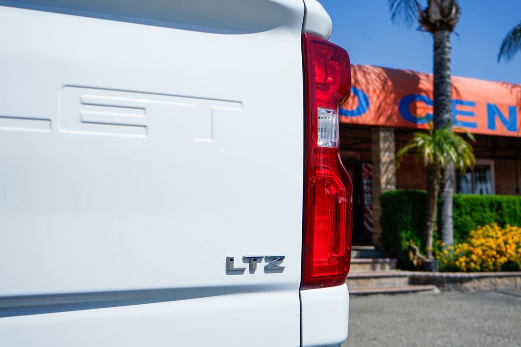 Used 2022 Chevrolet Silverado 2500 LTZ w/ LTZ Plus Package image 54