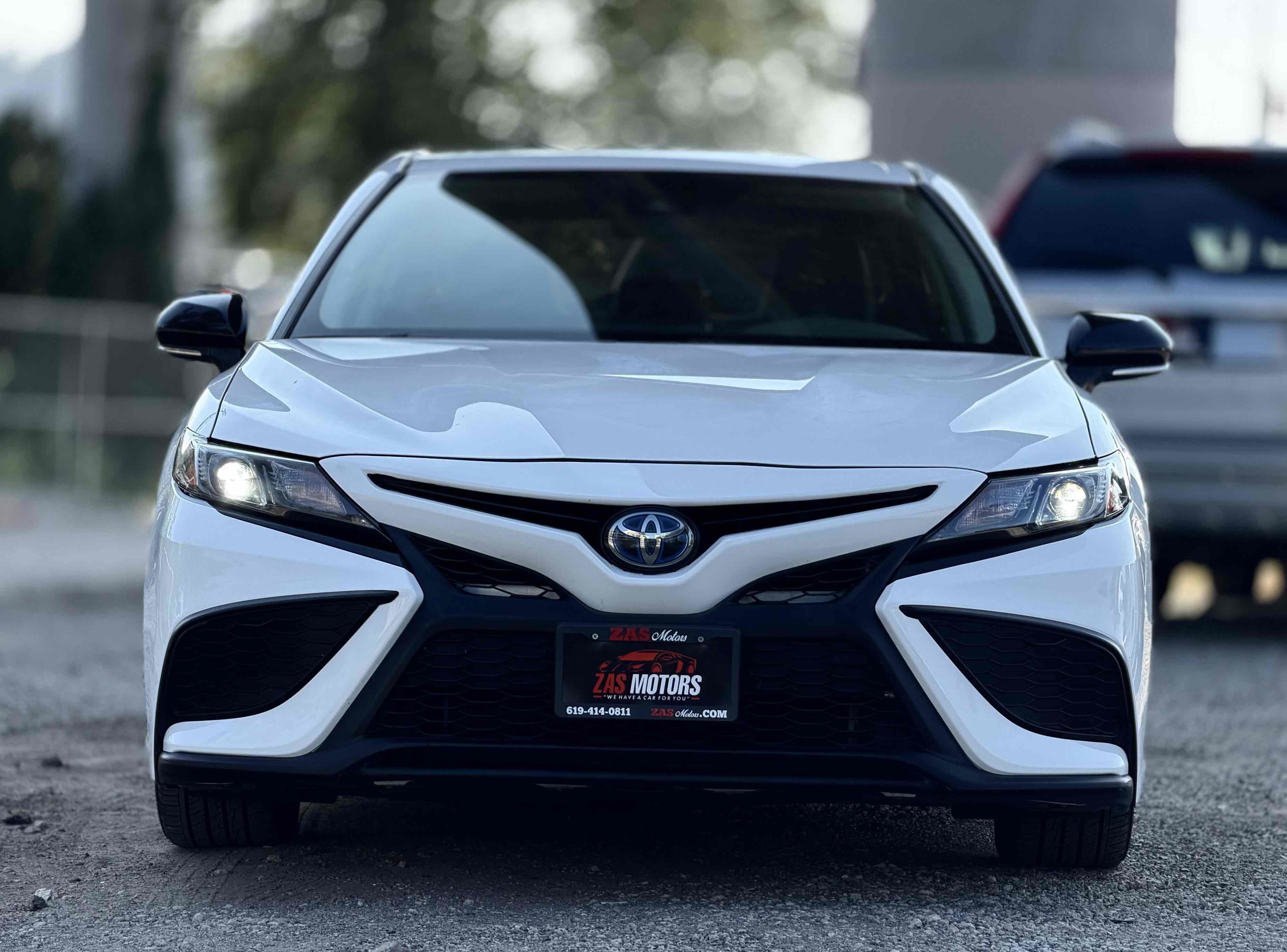 Used 2022 Toyota Camry SE FWD image 16
