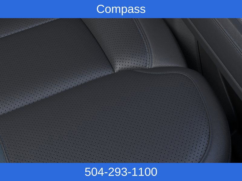 New 2025 Ford F250 Platinum w/ FX4 Off-Road Package image 16