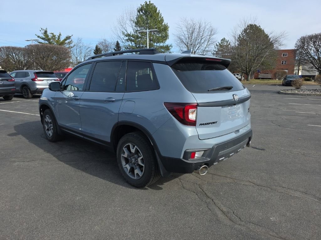 Used 2023 Honda Passport TrailSport image 5