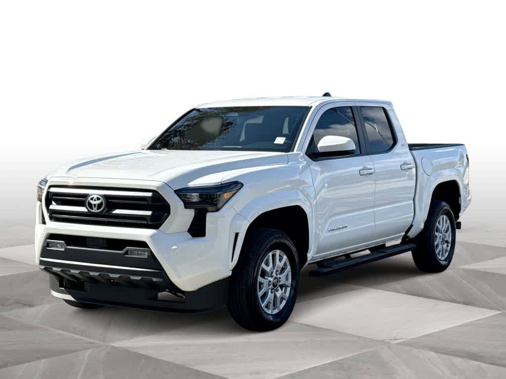 Used 2024 Toyota Tacoma SR5 AWD/4WD image 4